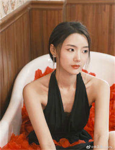 一个女儿四个爸爸