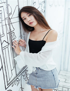 女兵突击